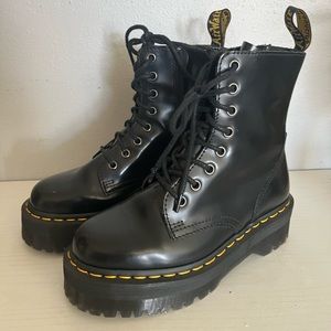 NWT Dr. Martens Jadon Platform Boots